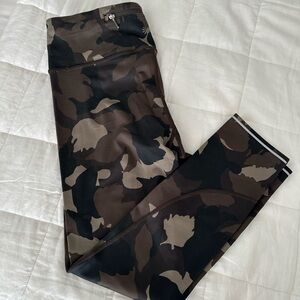 Athleta leggings. Camo size small.